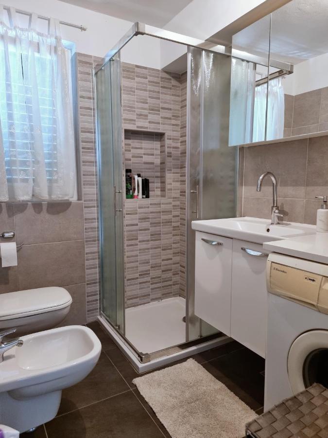 Apartment Tica โอมิช ภายนอก รูปภาพ